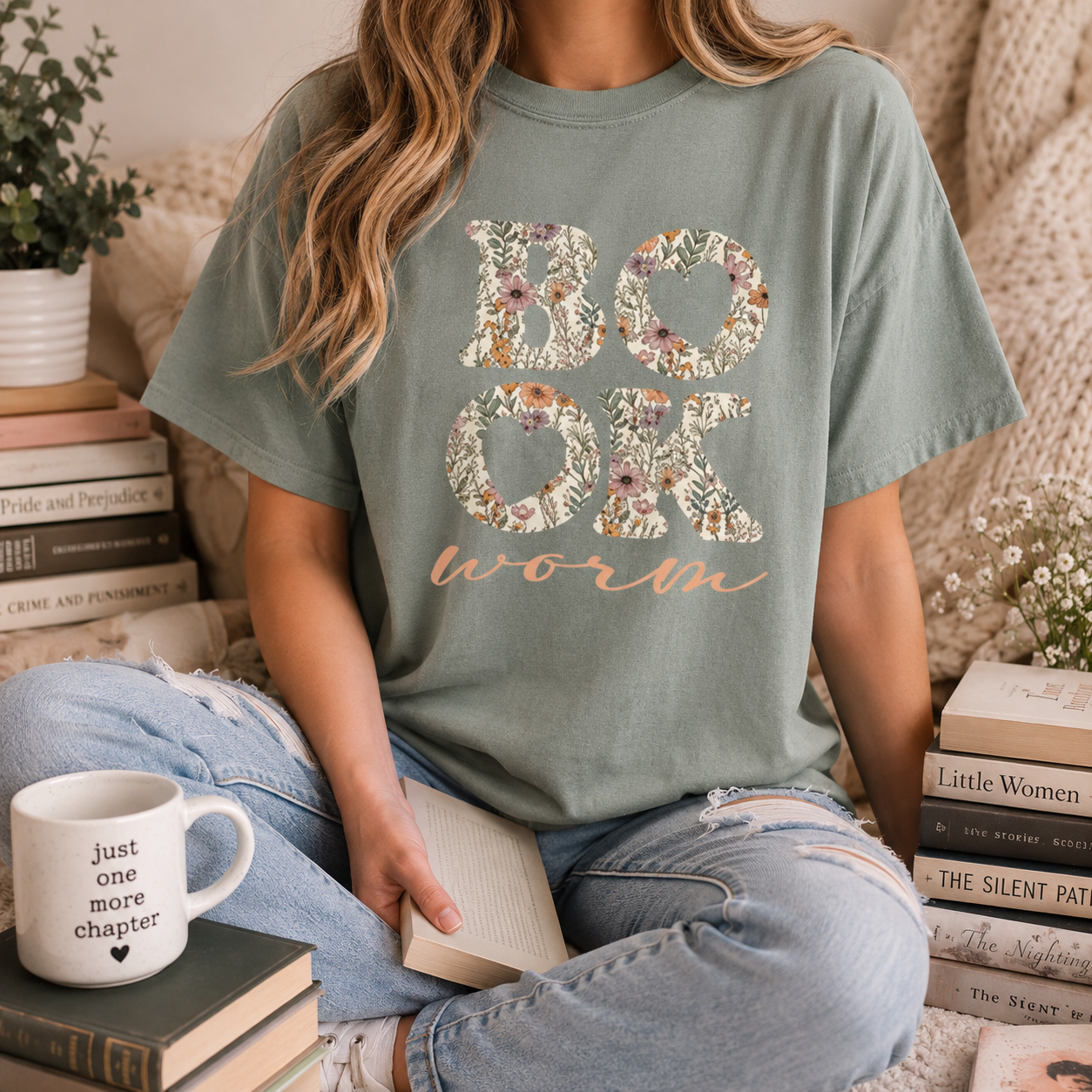 Bookworm-Tee